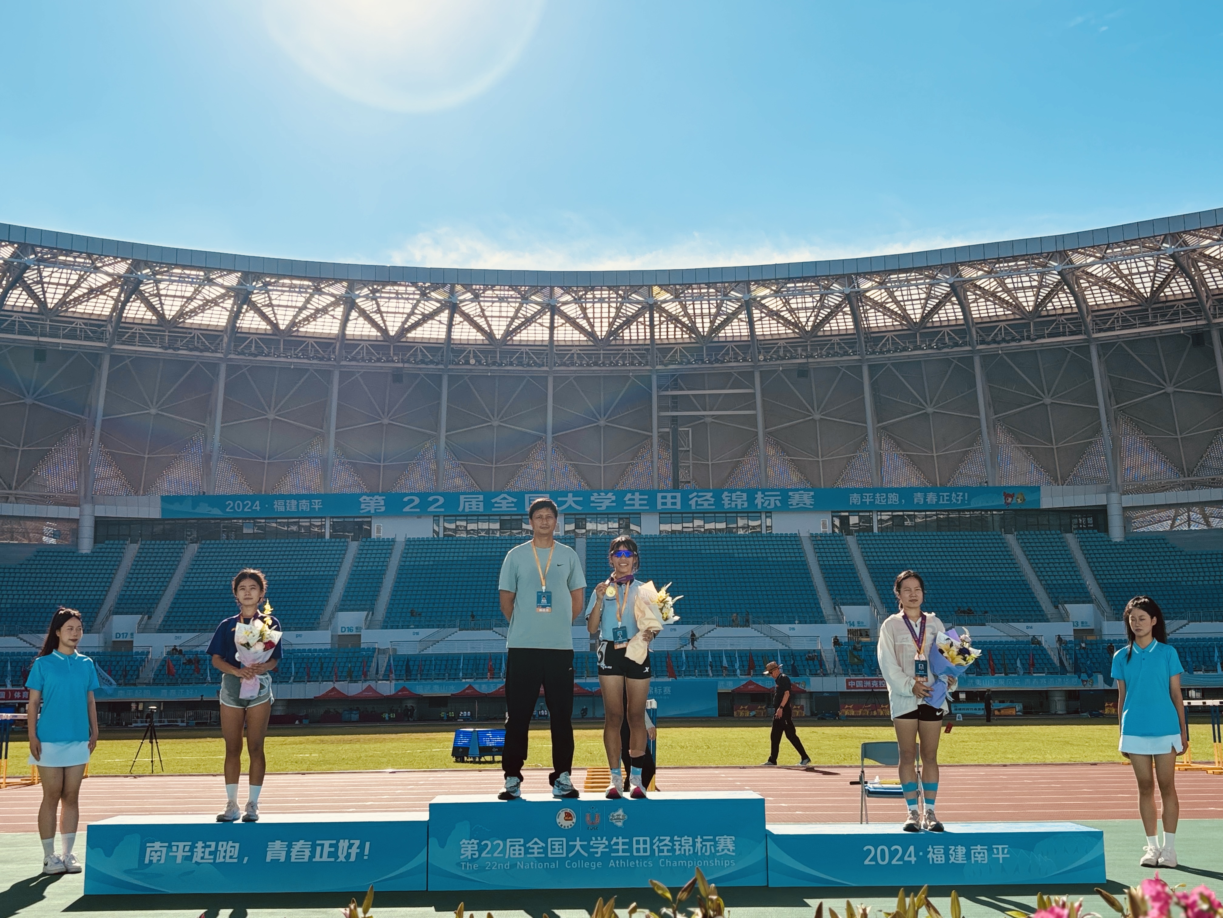 包含田径选手发挥出色,荣膺最佳MVP的词条 包含田径选手发挥出色,荣膺最佳MVP的词条