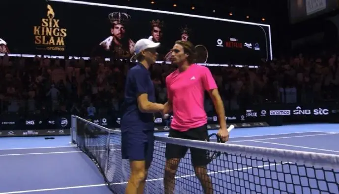 温网碾压澳网,西西帕斯带队取胜 温网碾压澳网,西西帕斯带队取胜