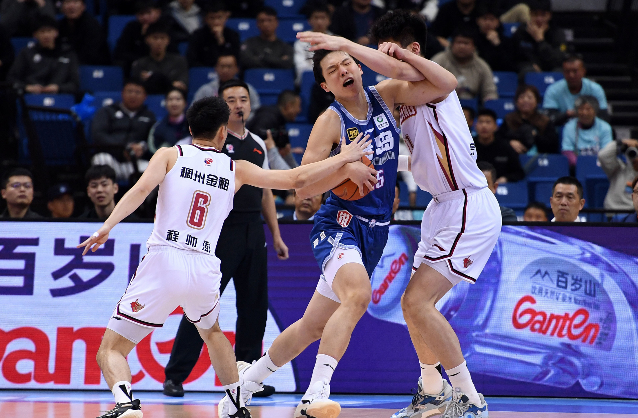 浙江队横扫太阳，恩比德状态火热