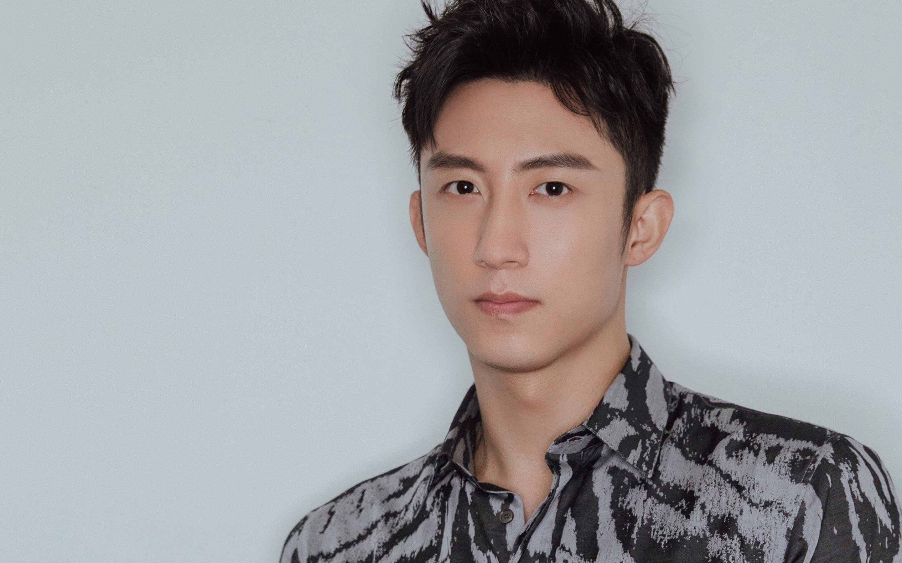 无解，当绿茵场的神迹遇见篮球场的魔法