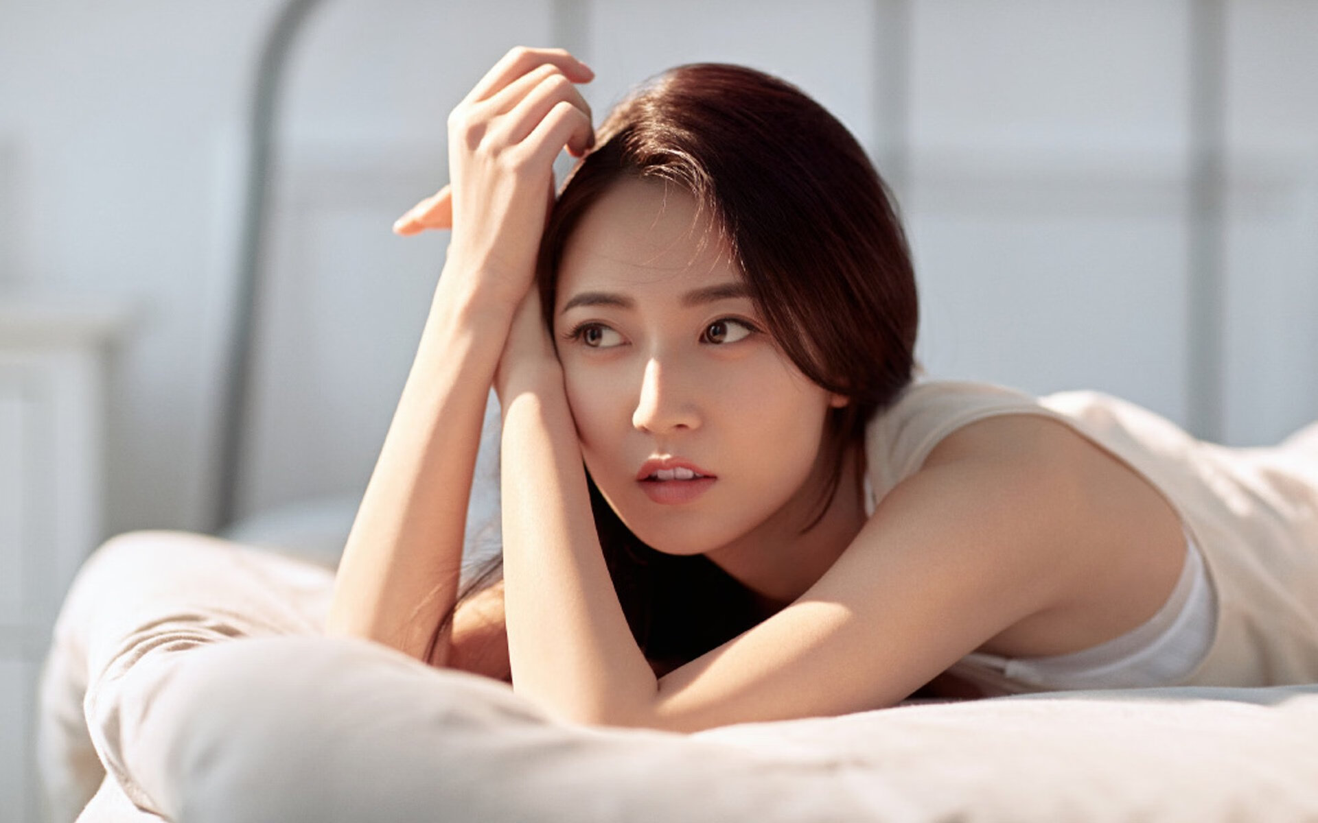 爱游戏体育-双核驱动，雷恩闪击撕裂防线，穆勒铁锁冰封秘鲁尖刀