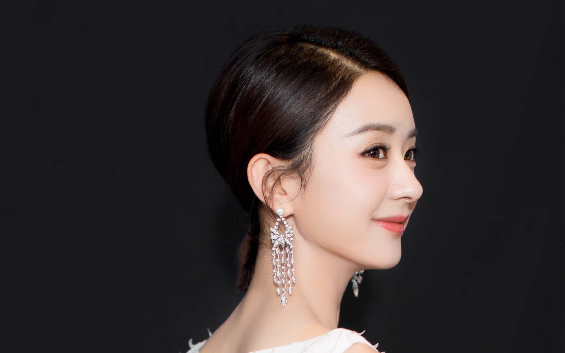 从诺坎普到首尔，加维以韩国为画布，在圣西罗的阴影下完成非典型证明